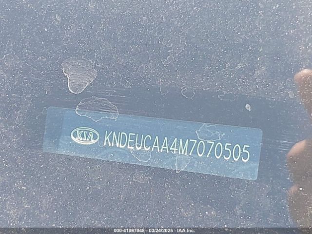 KNDEUCAA4M7070505 KIA SELTOS S