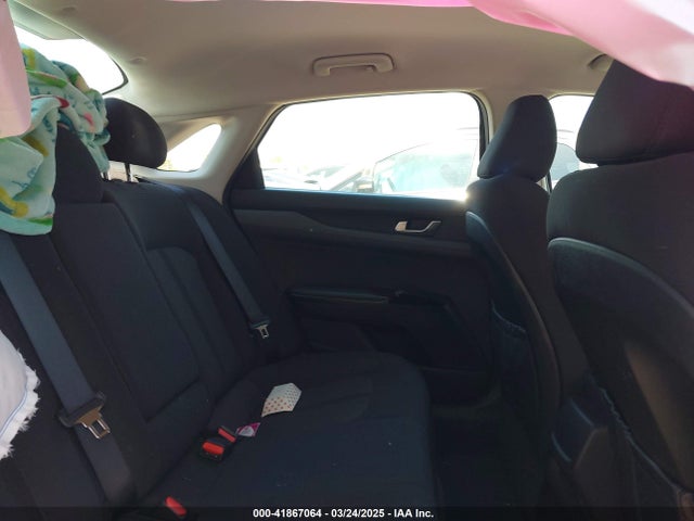 5XXG14J21PG217150 KIA K5 LXS