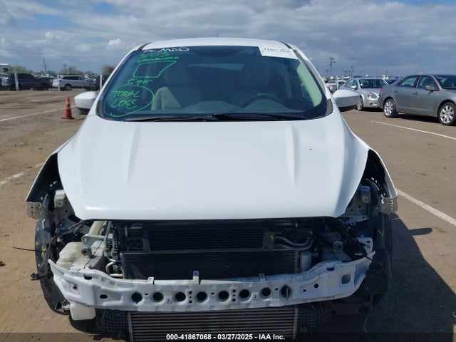 1FMCU0G95HUA32691 Ford ESCAPE SE