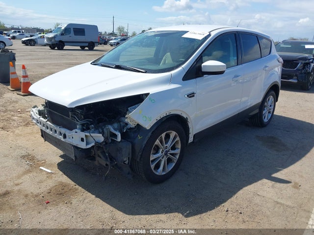 1FMCU0G95HUA32691 Ford ESCAPE SE