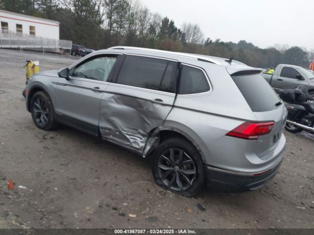 2023 VOLKSWAGEN TIGUAN 3VV3B7AX6PM032195 Photo 2