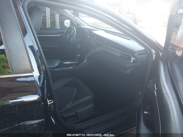 4T1B11HK3JU576270 Toyota CAMRY SE