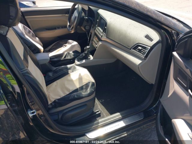 5NPD84LF4JH226564 Hyundai ELANTRA SEL