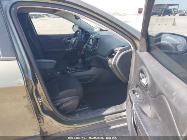 1C4PJLCB2MD155979 Jeep Cherokee Latitude Fwd