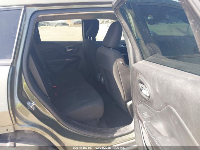 1C4PJLCB2MD155979 Jeep Cherokee Latitude Fwd