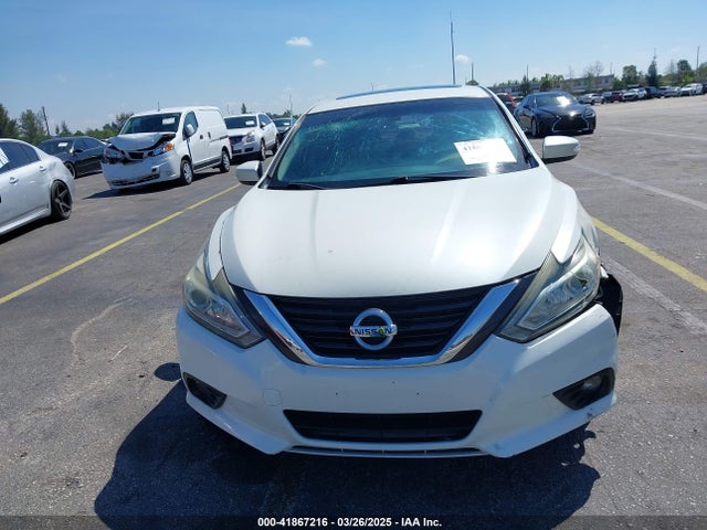 1N4AL3AP3HC163878 Nissan Altima 2.5 Sv