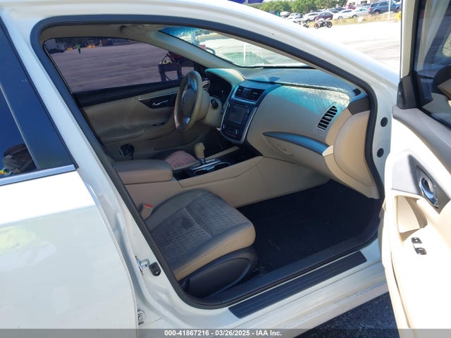 1N4AL3AP3HC163878 Nissan Altima 2.5 Sv
