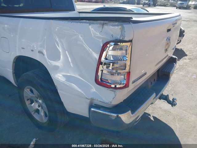 1C6SRFBT2LN395323 RAM 1500 Big Horn  4x4 6'4 Box
