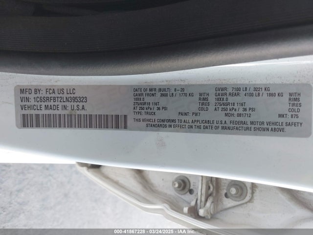 1C6SRFBT2LN395323 RAM 1500 Big Horn  4x4 6'4 Box