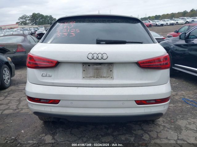 WA1BCCFS2HR009908 Audi Q3 2.0t Premium