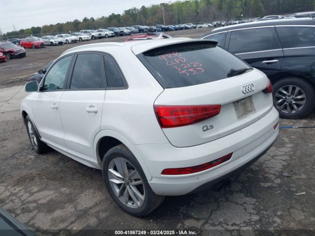 WA1BCCFS2HR009908 Audi Q3 2.0t Premium