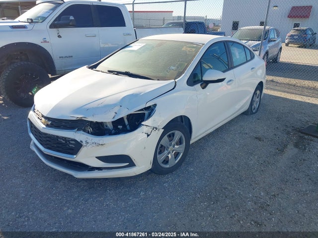 1G1BC5SM0J7137213 Chevrolet Cruze Ls Auto