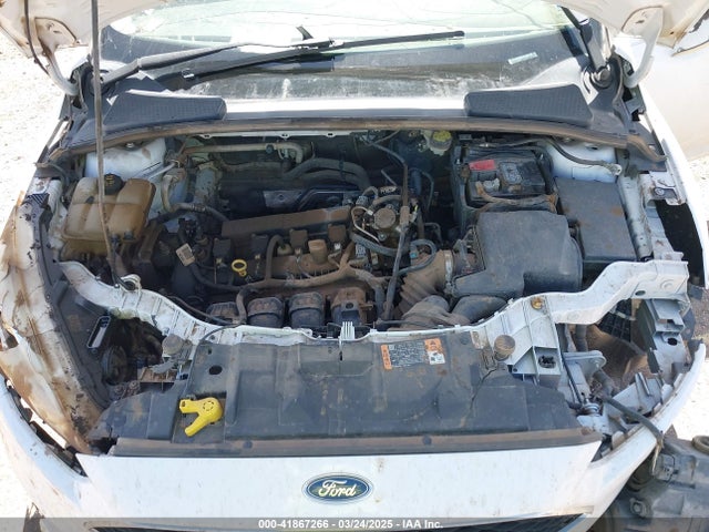 1FADP3K22GL395195 Ford FOCUS SE