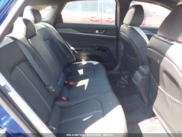 KNAG64J7XS5281369 KIA K5 Gt-line