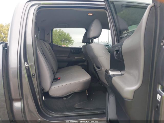 5TFAZ5CN5JX062498 Toyota Tacoma Sr5 V6
