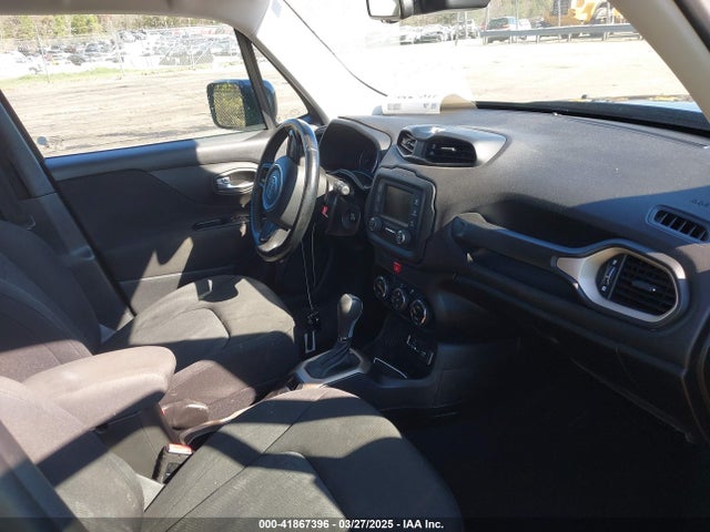 ZACCJABB3HPF84074 Jeep Renegade Latitude Fwd