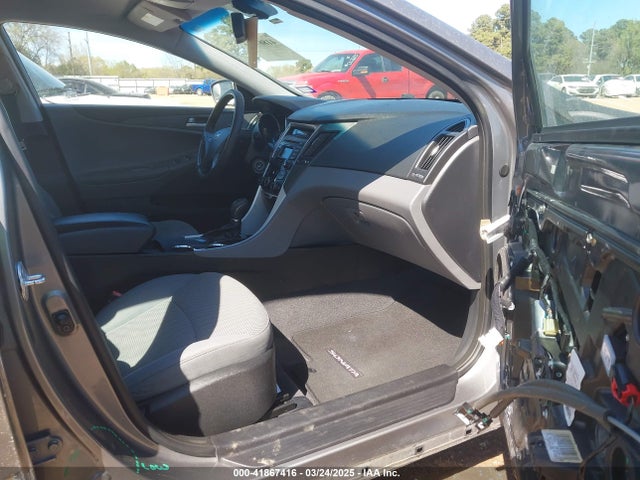 5NPEB4AC4EH870148 Hyundai SONATA GLS