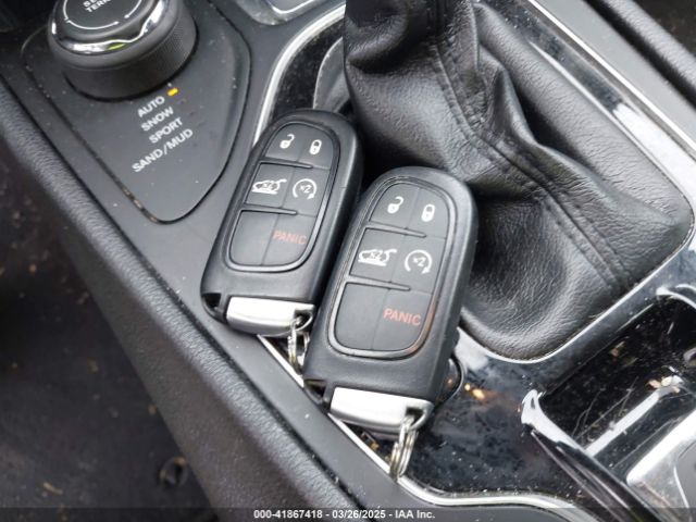 1C4PJMDX6LD503944 Jeep Cherokee Limited 4x4