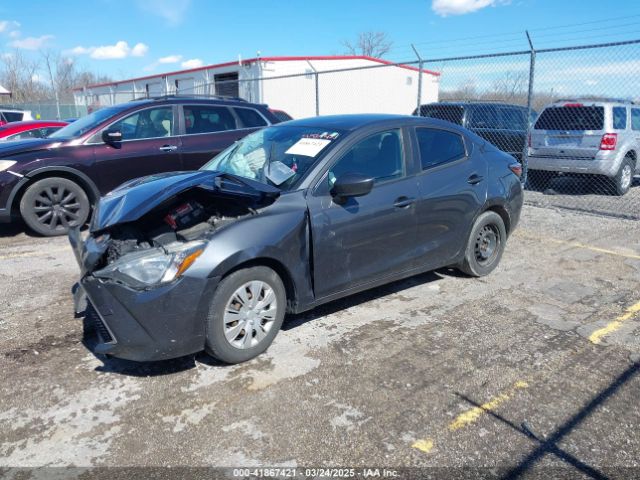 2019 TOYOTA YARIS 3MYDLBYV3KY525665 Photo 1