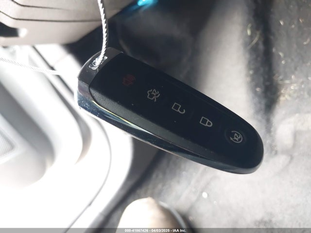 1FADP3N22EL253809 Ford Focus Titanium