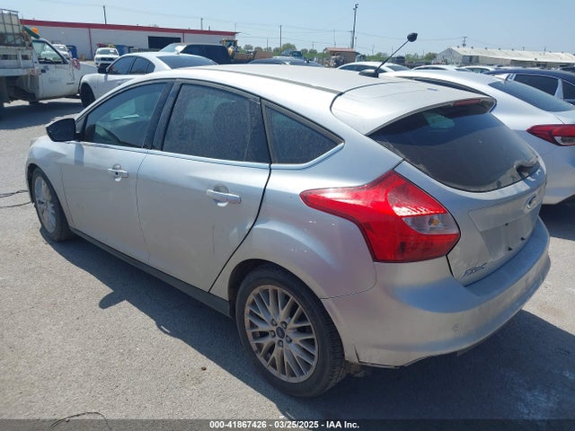 1FADP3N22EL253809 Ford Focus Titanium