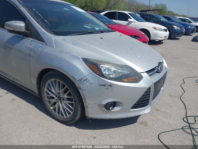 1FADP3N22EL253809 Ford Focus Titanium