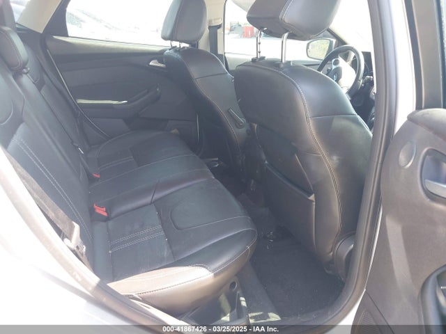 1FADP3N22EL253809 Ford Focus Titanium
