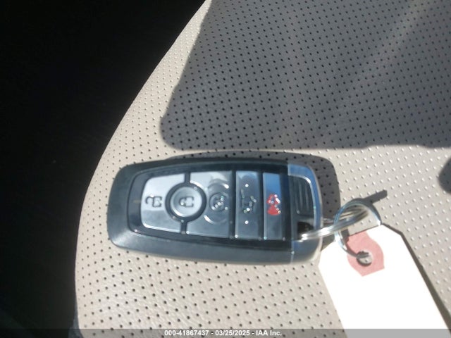 1FMCU9J93NUA99685 Ford Escape Titanium