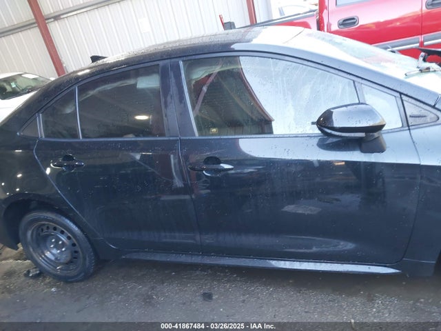 JTDEPRAE5LJ018704 Toyota COROLLA LE