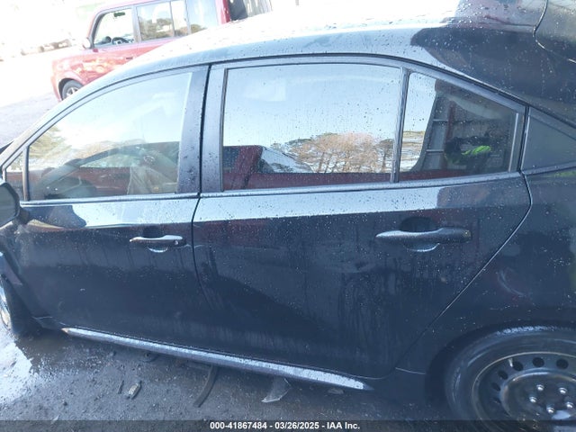 JTDEPRAE5LJ018704 Toyota COROLLA LE