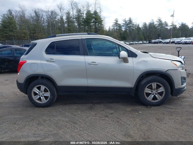 3GNCJPSB2GL276220 Chevrolet Trax Lt