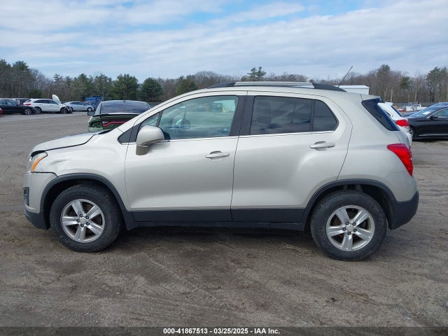 3GNCJPSB2GL276220 Chevrolet Trax Lt