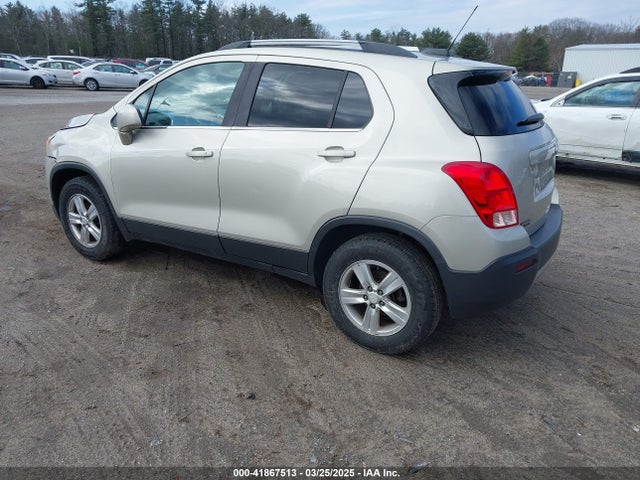 3GNCJPSB2GL276220 Chevrolet Trax Lt