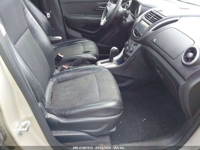 3GNCJPSB2GL276220 Chevrolet Trax Lt