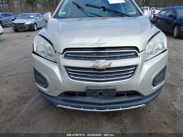 3GNCJPSB2GL276220 Chevrolet Trax Lt