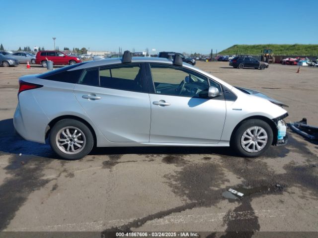 JTDKAMFU5M3130478 Toyota Prius Le