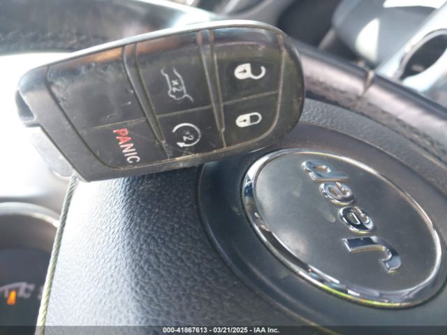 1C4RJEBG8JC159425 Jeep Grand Cherokee Limited 4x2