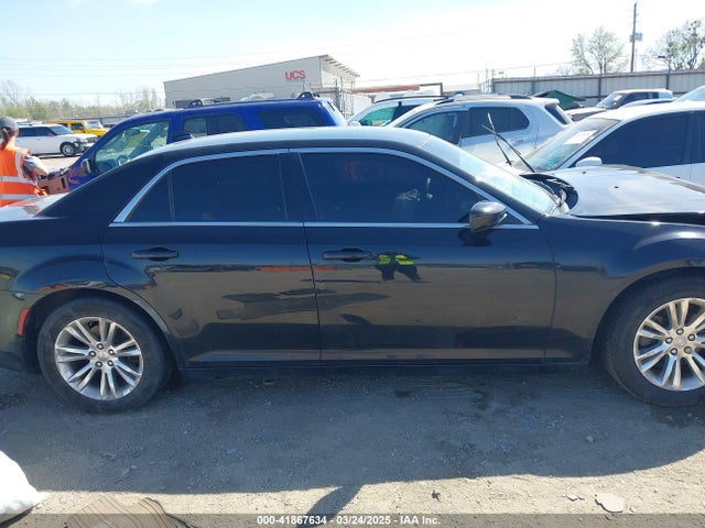 2C3CCAAGXKH501146 Chrysler 300 Touring