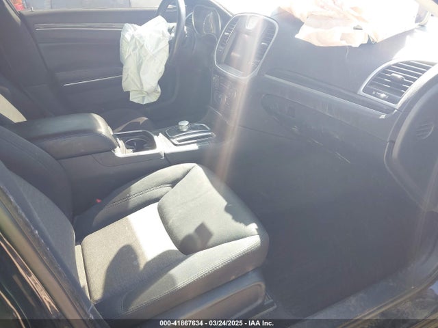 2C3CCAAGXKH501146 Chrysler 300 Touring