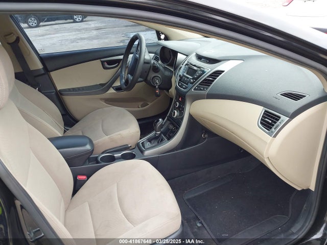 KMHDH4AE9FU225364 Hyundai ELANTRA SE