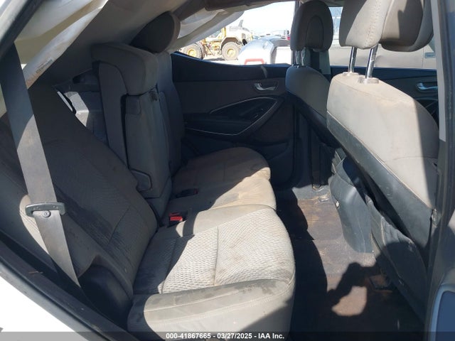 5NMZT3LB9HH035404 Hyundai Santa Fe Sport 2.4l