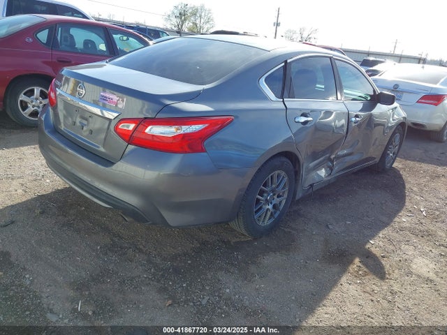 Nissan Altima 2.5 S 2017 1N4AL3AP2HN339694 Image 4