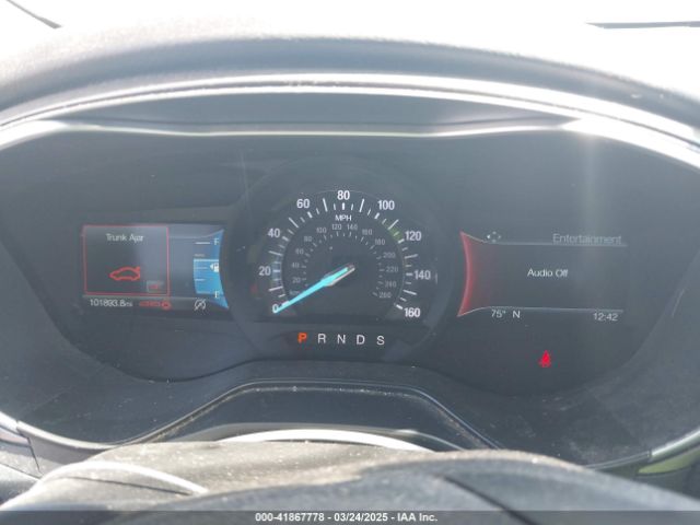 3FA6P0HD0KR215531 Ford FUSION SE