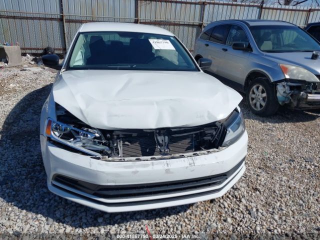 3VW267AJ5GM249423 Volkswagen Jetta 1.4t S
