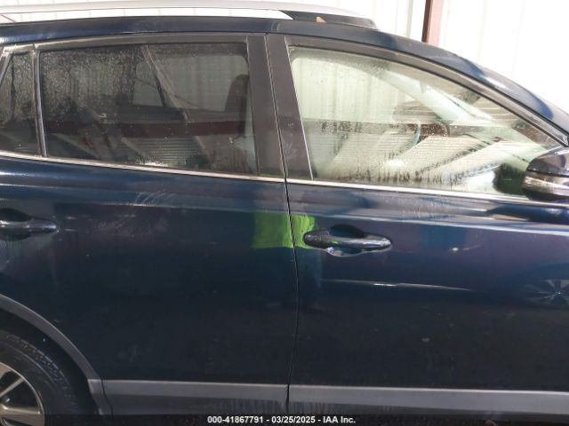 JTMRFREV9JD247607 Toyota Rav4 Xle