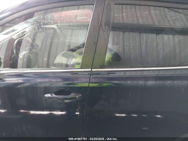 JTMRFREV9JD247607 Toyota Rav4 Xle