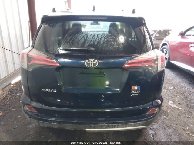 JTMRFREV9JD247607 Toyota Rav4 Xle
