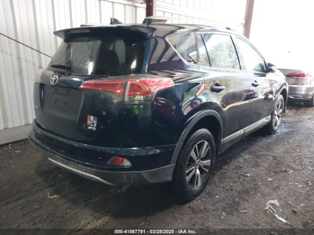 JTMRFREV9JD247607 Toyota Rav4 Xle