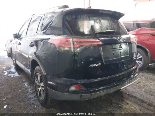 JTMRFREV9JD247607 Toyota Rav4 Xle
