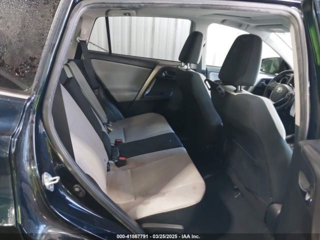 JTMRFREV9JD247607 Toyota Rav4 Xle